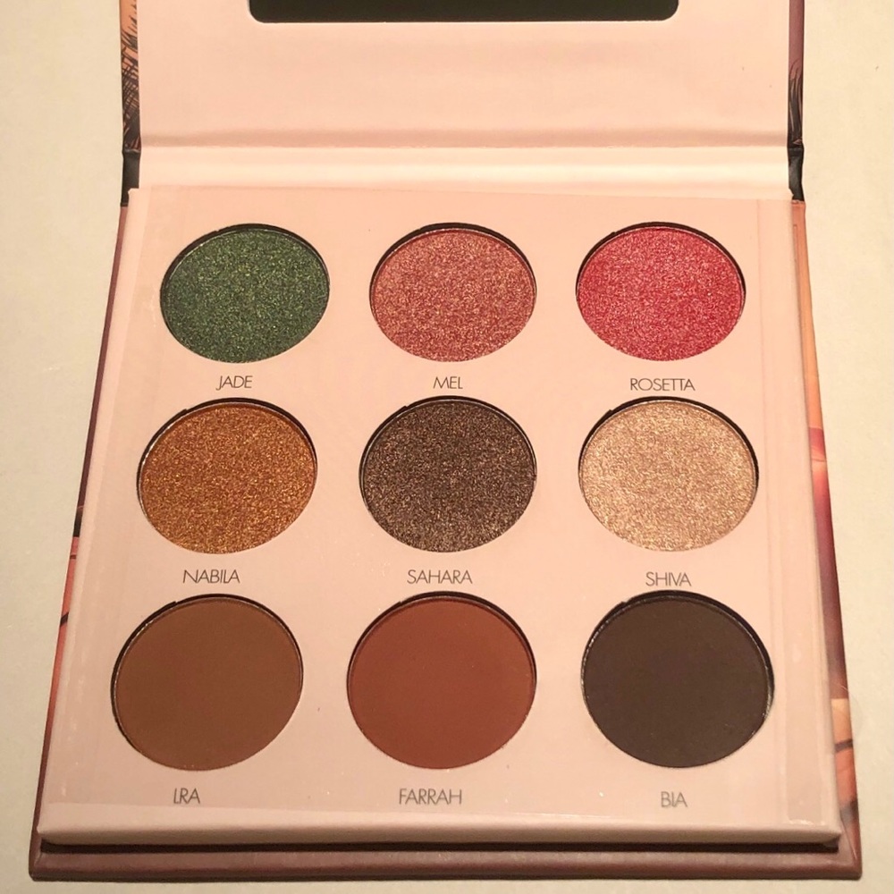 eyeshadow pallet